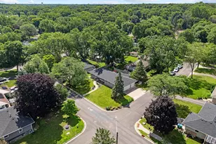 9435 W 14th St, Saint Louis Park, MN 55426 - Photo 14