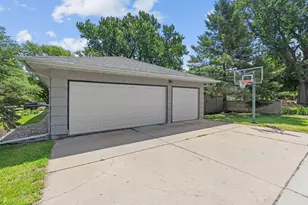 9435 W 14th St, Saint Louis Park, MN 55426 - Photo 6