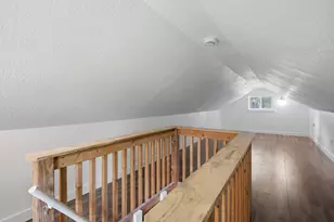 1037 Gould Ave NE, Columbia Heights, MN 55421 - Photo 30
