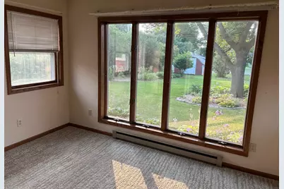 602 N Madison Street, Minneota, MN 56264 - Photo 4