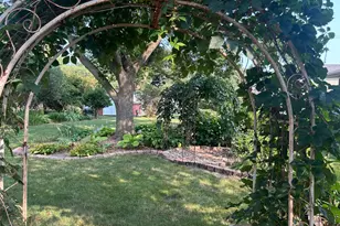 602 N Madison St, Minneota, MN 56264 - Photo 28