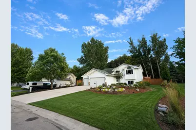 10745 Matthew Drive, Chisago City, MN 55013 - Photo 1
