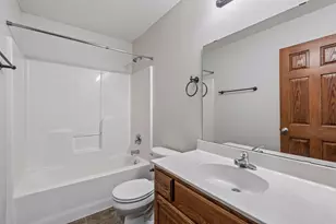 10611 Kyle Ct N, Brooklyn Park, MN 55443 - Photo 24