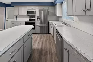 737 Adams St, Anoka, MN 55303 - Photo 10