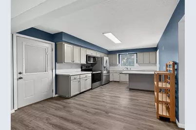 737 Adams Street, Anoka, MN 55303 - Photo 8