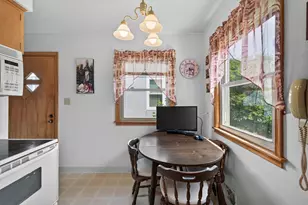 1582 Hoyt Ave E, Saint Paul, MN 55106 - Photo 8