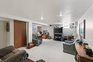 1582 Hoyt Ave E, Saint Paul, MN 55106 - Photo 16