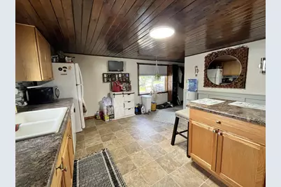 402 N Austin Avenue, Litchfield, MN 55355 - Photo 6