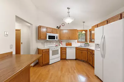 1991 Granite Avenue N, Oakdale, MN 55128 - Photo 14