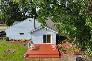 1716 Oakcrest Ave, Roseville, MN 55113 - Photo 2