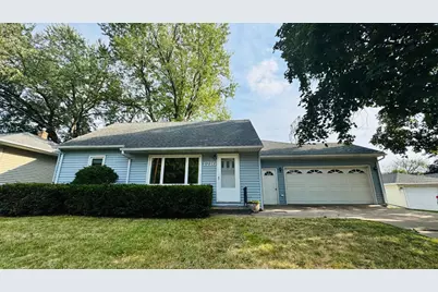 1716 Oakcrest Avenue, Roseville, MN 55113 - Photo 1