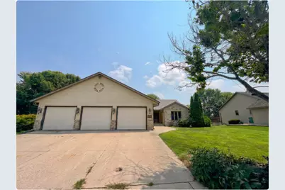 141 Fairlawn Avenue E, Winsted, MN 55395 - Photo 2