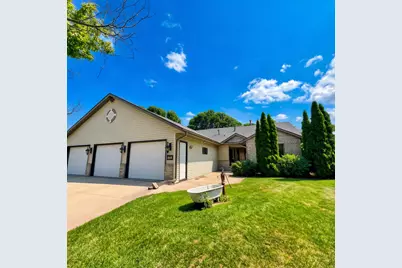 141 Fairlawn Avenue E, Winsted, MN 55395 - Photo 1