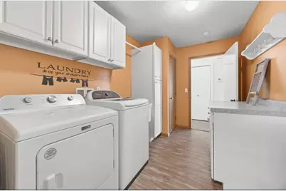 141 Fairlawn Avenue E, Winsted, MN 55395 - Photo 14