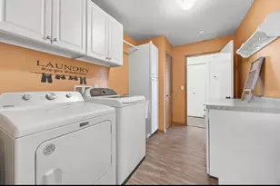 141 Fairlawn Ave E, Winsted, MN 55395 - Photo 14