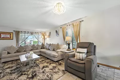 2710 91st Avenue NE, Blaine, MN 55449 - Photo 4