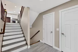 886 Portsmith Dr NW, Rochester, MN 55901 - Photo 2