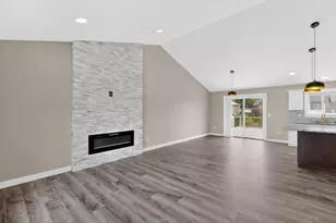 886 Portsmith Dr NW, Rochester, MN 55901 - Photo 8