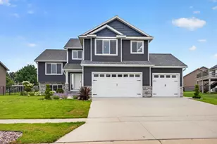 886 Portsmith Dr NW, Rochester, MN 55901 - Photo 1