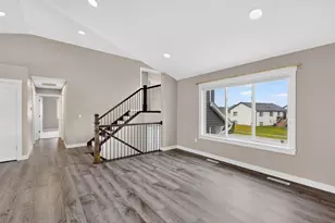 886 Portsmith Dr NW, Rochester, MN 55901 - Photo 6