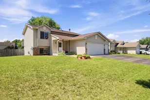 10123 Park Pl Dr, Monticello, MN 55362 - Photo 2