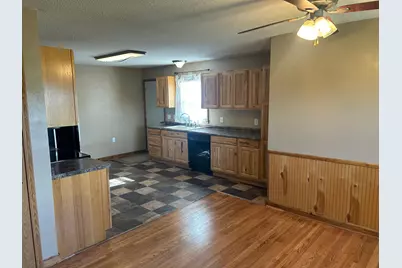 630 W Marsh Street, Tyler, MN 56178 - Photo 10