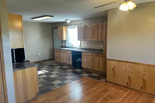 630 W Marsh St, Tyler, MN 56178 - Photo 10