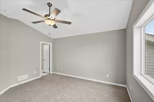 610 Grouse Way, New Richmond, WI 54017 - Photo 18
