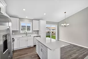 610 Grouse Way, New Richmond, WI 54017 - Photo 12