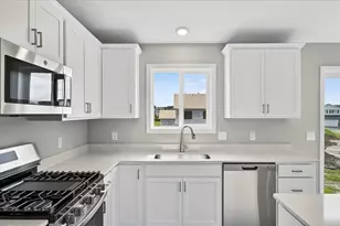 1748 Squirrel Way, New Richmond, WI 54017 - Photo 14