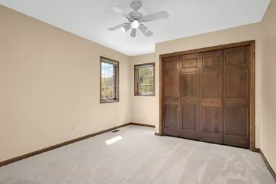 16760 N Manor Road, Eden Prairie, MN 55346 - Photo 30