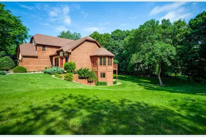 16760 N Manor Road, Eden Prairie, MN 55346 - Photo 38