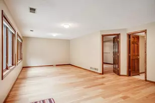 16760 N Manor Rd, Eden Prairie, MN 55346 - Photo 20