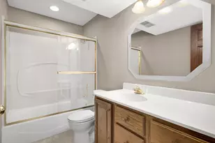 16760 N Manor Rd, Eden Prairie, MN 55346 - Photo 26