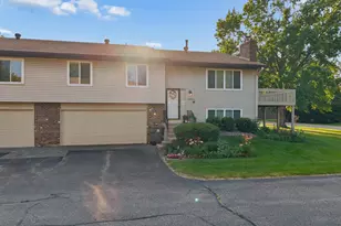 14323 Chestnut Dr, Eden Prairie, MN 55347 - Photo 32