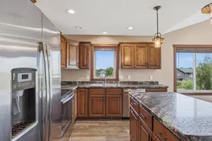 1743 Ducktail Ct, New Richmond, WI 54017 - Photo 4