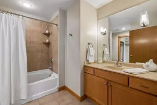 317 Groveland Ave, Minneapolis, MN 55403 - Photo 24