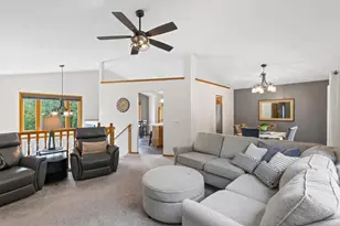8510 Trista Ln E, Saint Bonifacius, MN 55375 - Photo 4