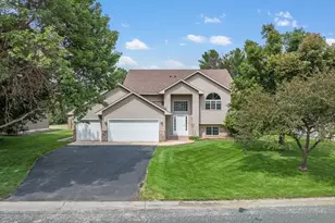 725 103rd Ave NE, Blaine, MN 55434 - Photo 1