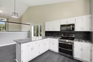 725 103rd Ave NE, Blaine, MN 55434 - Photo 8