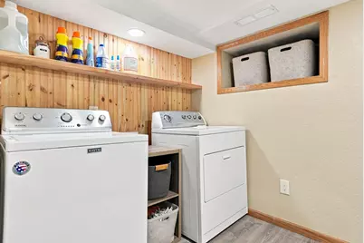 718 Manomin Avenue, Saint Paul, MN 55107 - Photo 32