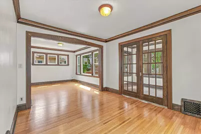 1046 15th Avenue SE, Minneapolis, MN 55414 - Photo 2