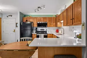 1321 Lake Dr W, Chanhassen, MN 55317 - Photo 8