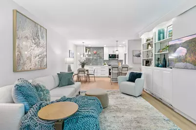 215 Barry Avenue S #112, Wayzata, MN 55391 - Photo 10