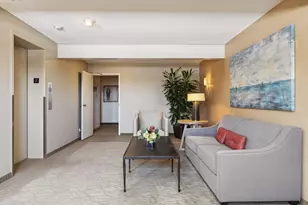 215 Barry Ave S, Wayzata, MN 55391 - Photo 2