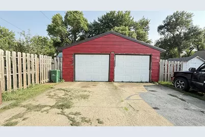 137 State Street, Tracy, MN 56175 - Photo 2
