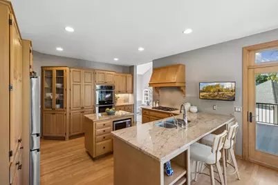 2078 Royale Drive, Eagan, MN 55122 - Photo 20