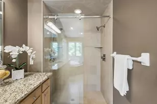 2078 Royale Dr, Eagan, MN 55122 - Photo 44