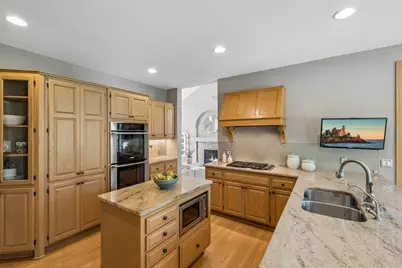 2078 Royale Drive, Eagan, MN 55122 - Photo 16