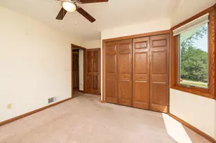 1732 Evergreen Dr, Woodbury, MN 55125 - Photo 24